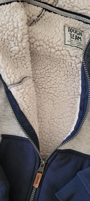 Тепла толстовка розмір 134