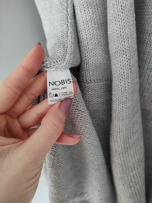 Sweter długi z kapturem