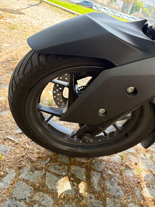 X-Max 125 de 2019 em perfeito estado
