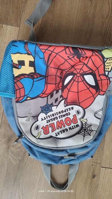 Plecaczek Spiderman 2 kieszenie suwaki
