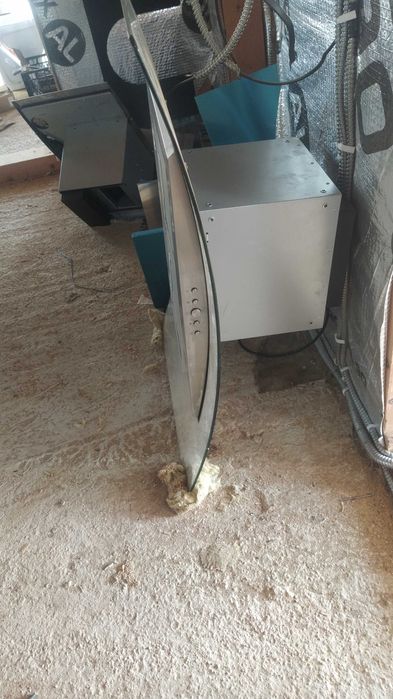 витяжка для кухні 90*60. німецька. гамбург. практично нова