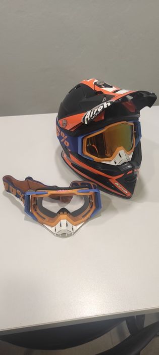 Capacete Airoh + óculos