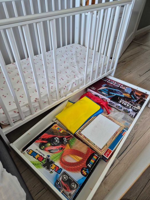 Łóżeczko niemowlęce Woodies + szuflada + materac + gratisy