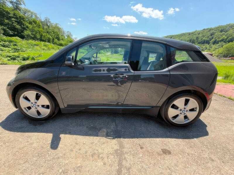 2015     BMW   i3