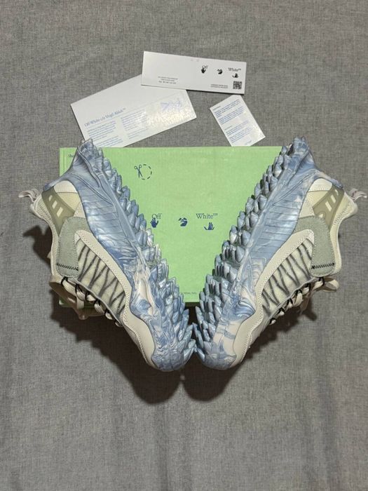 Продам кросівки Off-White ODSY-1000