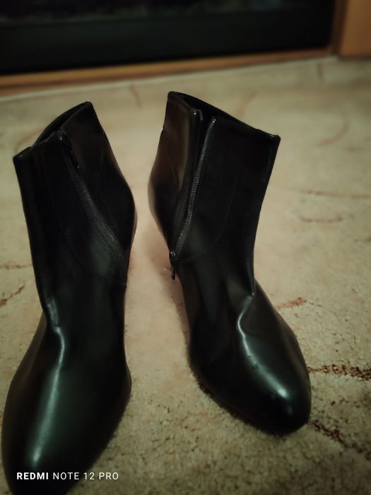угги 23.5 и сапоги женские 39р.стелька 25.5