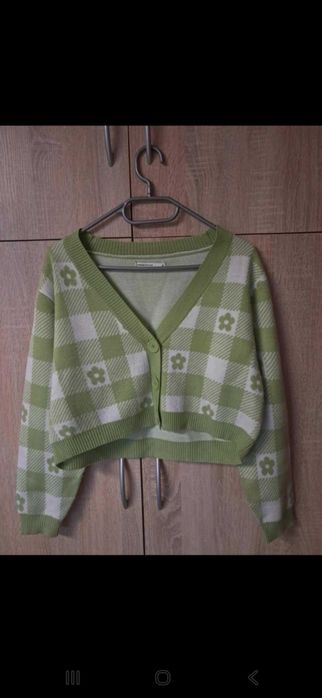 sweterek zielony damski