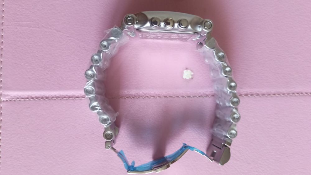 Новий в плівках годинник Oakley minute