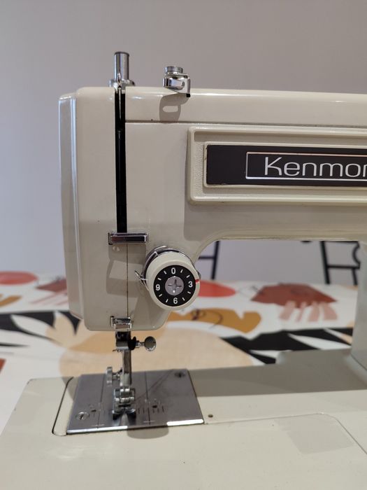 Maquina de costura Kenmore