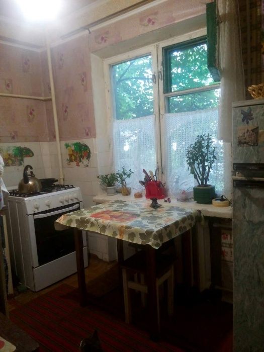 Продам 3 ком.кв у Центрі