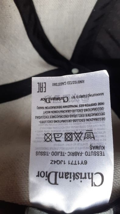 Черная бейсболка Dior.Oригинал с кью-ар кодом.