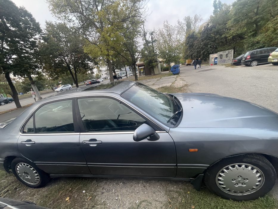 Продам Honda Legend
