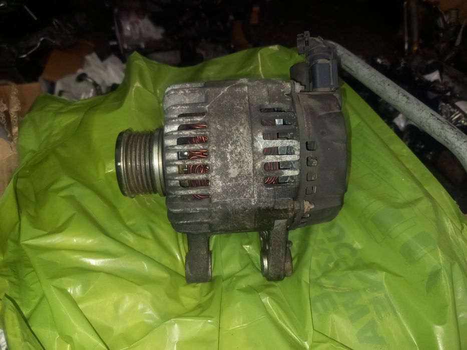 Alternator peugeot 208 1.0 vti Denso