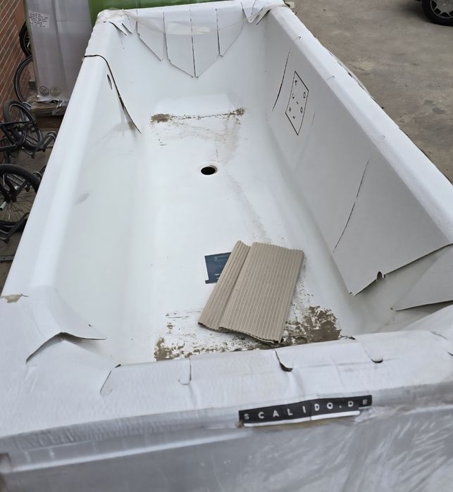 Wanna Stalowa SCALIDO 170X75 z oryginalna obudowa styropianową.