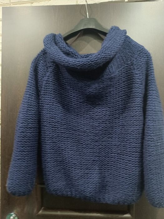 Sprzedam bardzo ładny sweterek