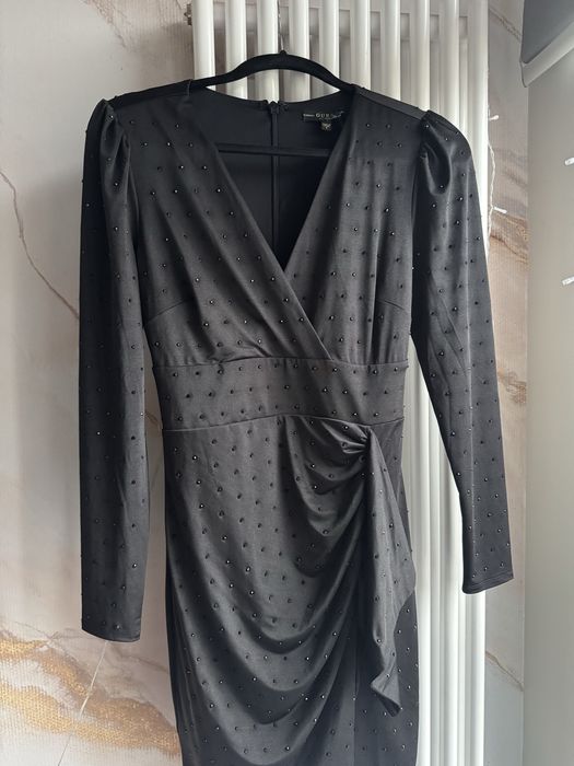 Nowa, elegancja sukienka Guess rozm. S czarna