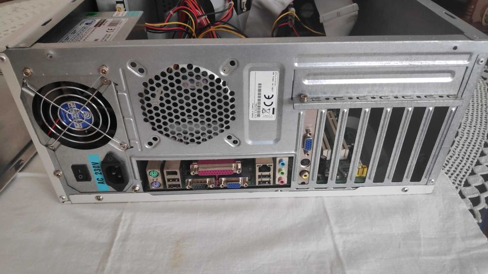 Desktop PC MSI COMPAQ MS-6577 PENTIUM 4 RECONDICIONADO