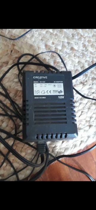 Sistema de som coluna creative 5.1 com subwoofer