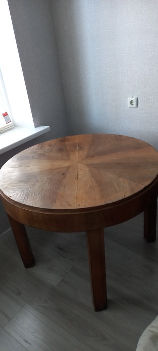 Меблі для кімнати