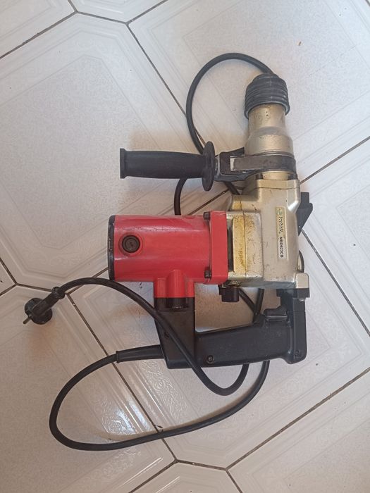 Młot udarowy elem technic