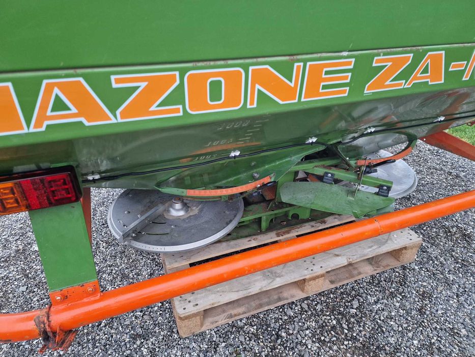 Rozsiewacz Amazone ZA-M
