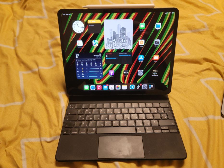 Ipad pro 12,9 2021 M1 128gb wi-fi+LTE + Apple pencil + magic keyboard