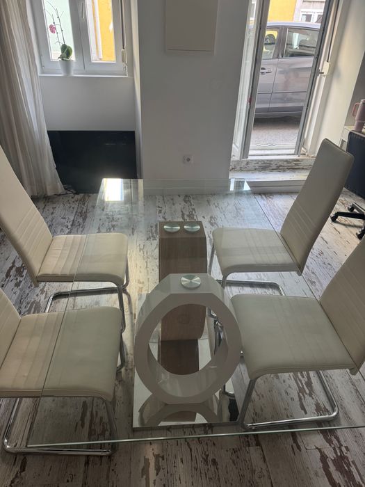 Conjunto de sala mesa + cadeiras + espelho + aparador