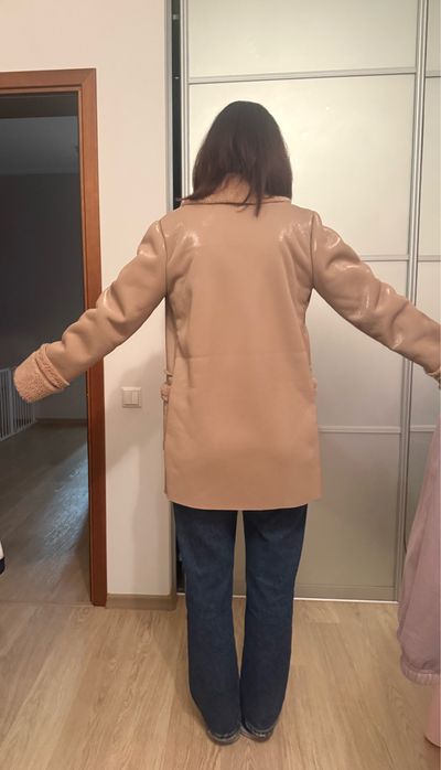 Продам полупальто ( дубленка) теплое, размер. 48-50