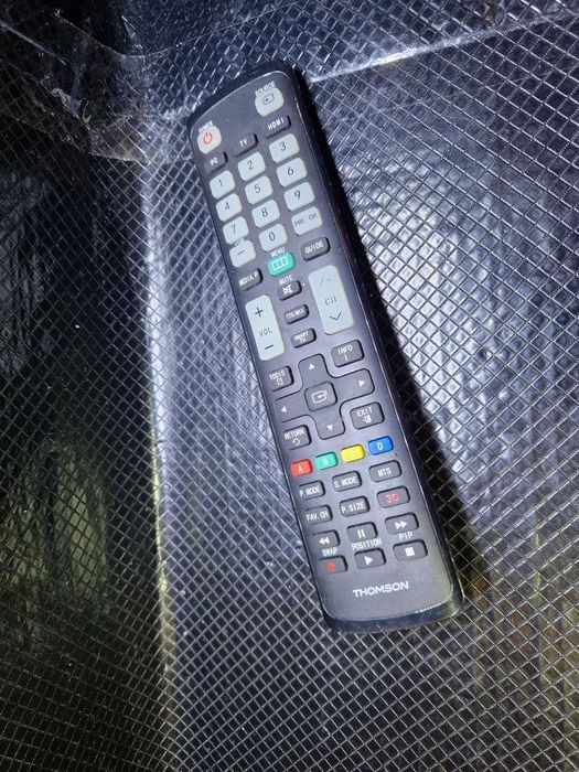 Pilot Thomson ROC1128 do TV Samsung