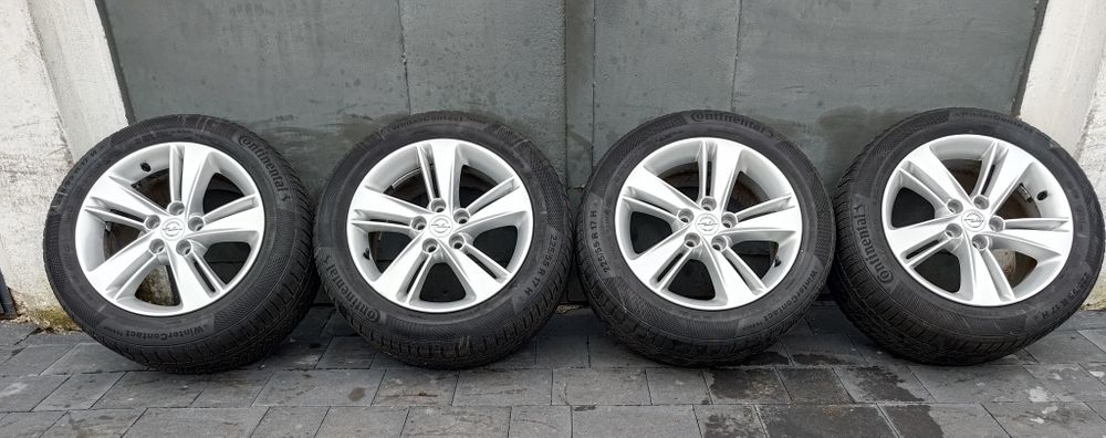 Oryginalne alufelgi 17 cali OPEL Insignia B 5x115 Cascada Astra J TPMS