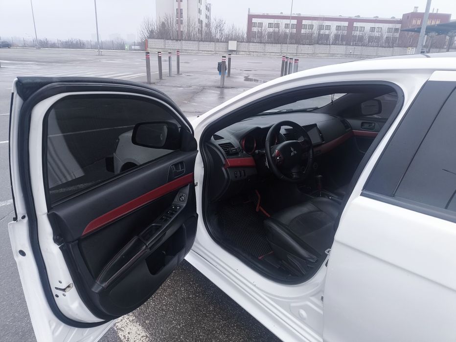 Mitsubishi Lancer X ( Ланцер 10)