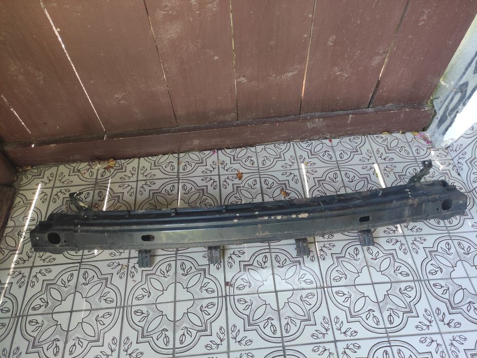 Усилитель заднего бампера Hyundai Santa Fe 2