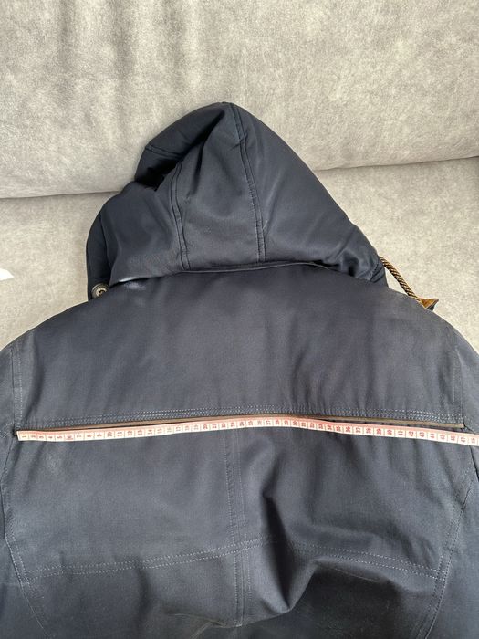 Мужская зимняя куртка, очень тёплая и тяжёлая, капюшон отстегивается