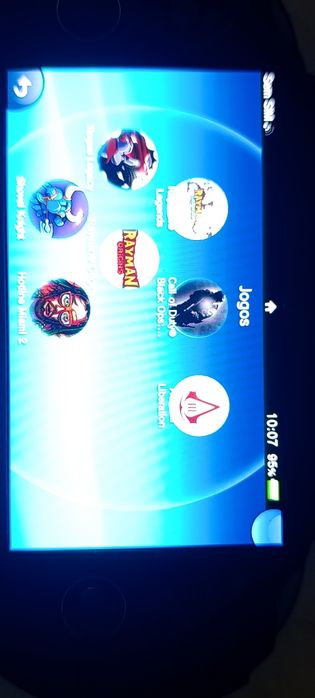 Estou a vender uma PSP Vita desbloqueado com 64 GB