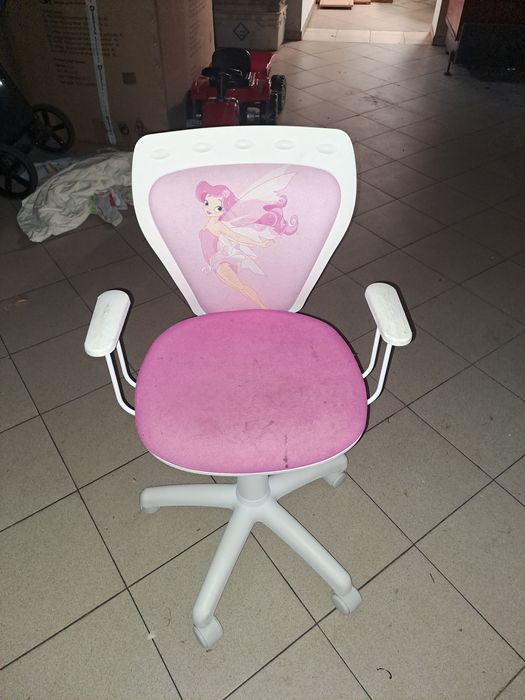 Krzesło obrotowr różowe z księżniczkami