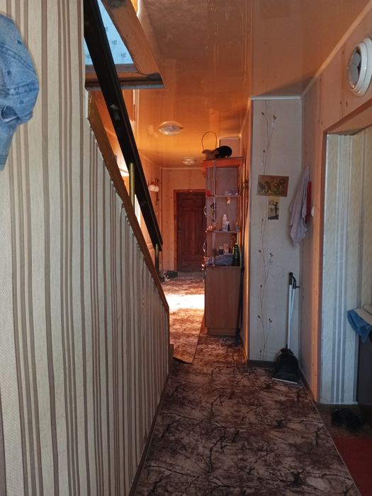 Продам дом два полных этажа на улице имеется кухня в доме ванна туалет