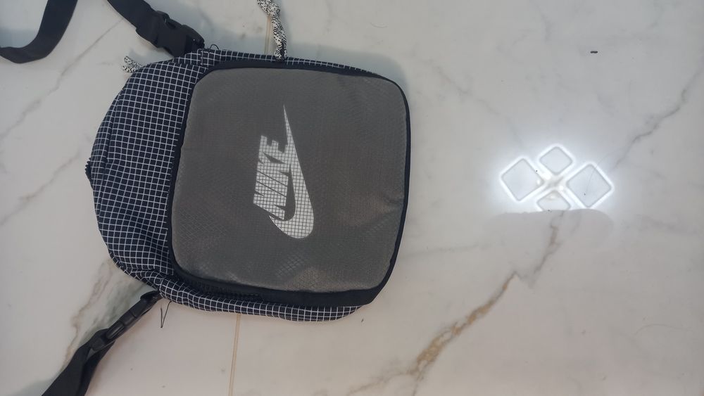 Месенджер   Nike