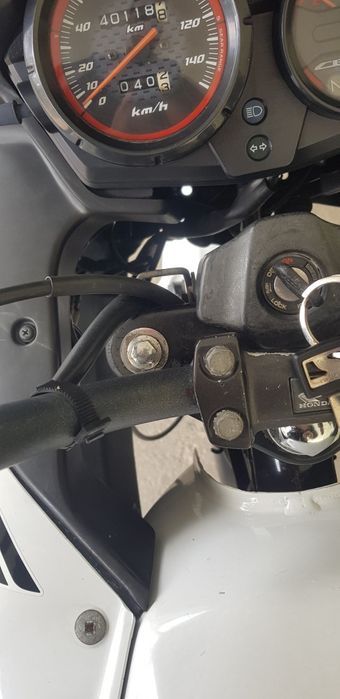 Vendo Honda CBF125 4 tempos.