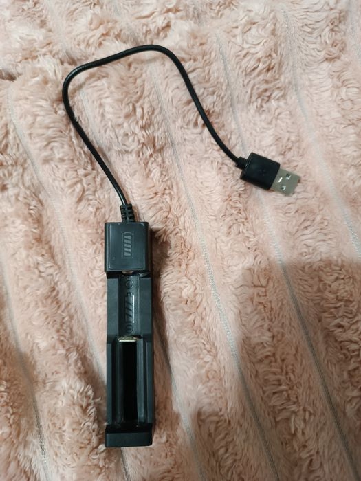 Зарядное Зарядное устройство для аккумуляторов 186