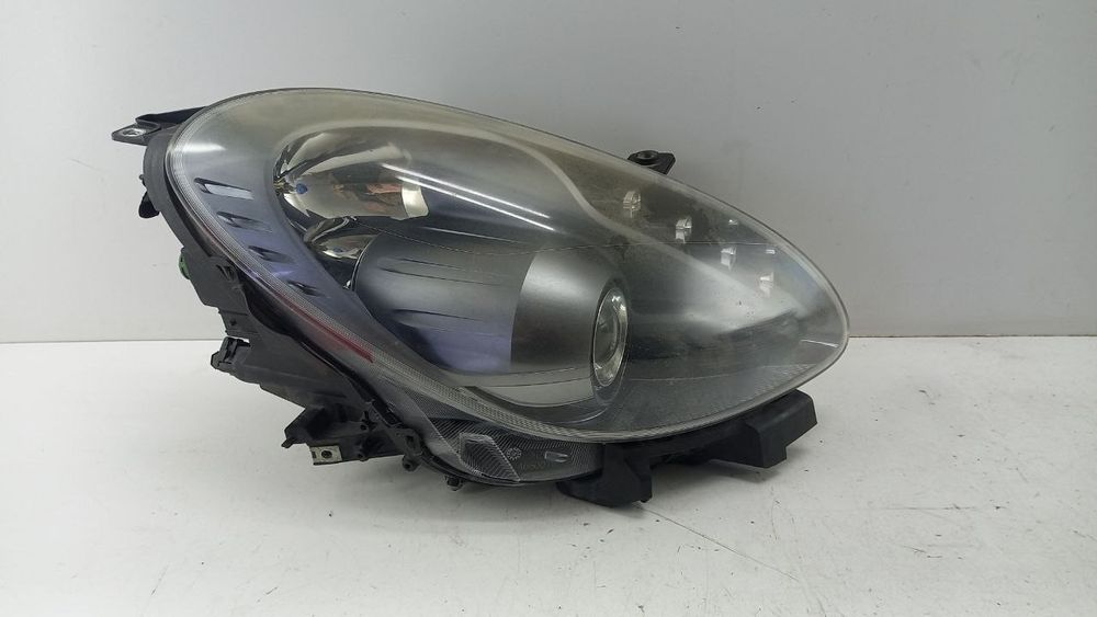 Фара правая Alfa Romeo Giulietta 2011 50520229