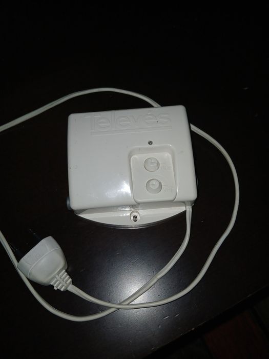 Amplificador tv televes  2 tv