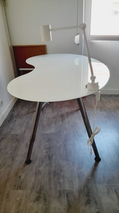 Secretaria da marca ikea