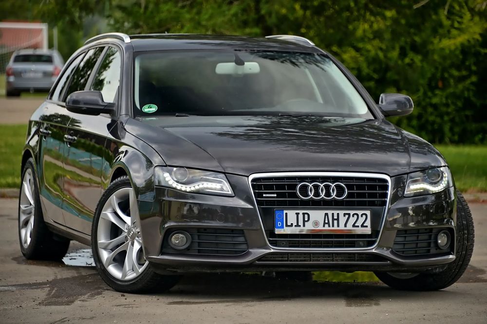Audi A4 Avant 3.0 TDI 240 KM QUATTRO Navi PDC BiXenon TEMPOMAT El. Klapa Alufelgi 18