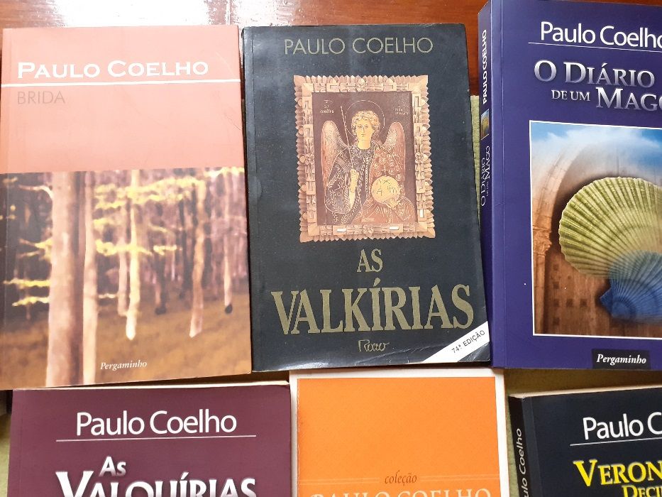 Sete livros Paulo Coelho como novos