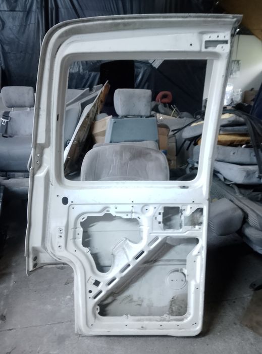VW T4 Drzwi prawe tylne gole bez zamków