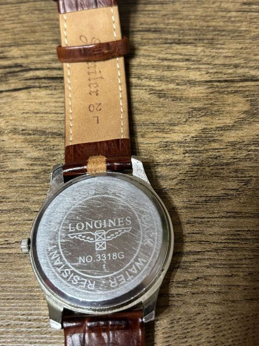 Годинники наручні фірмові: "Longines"