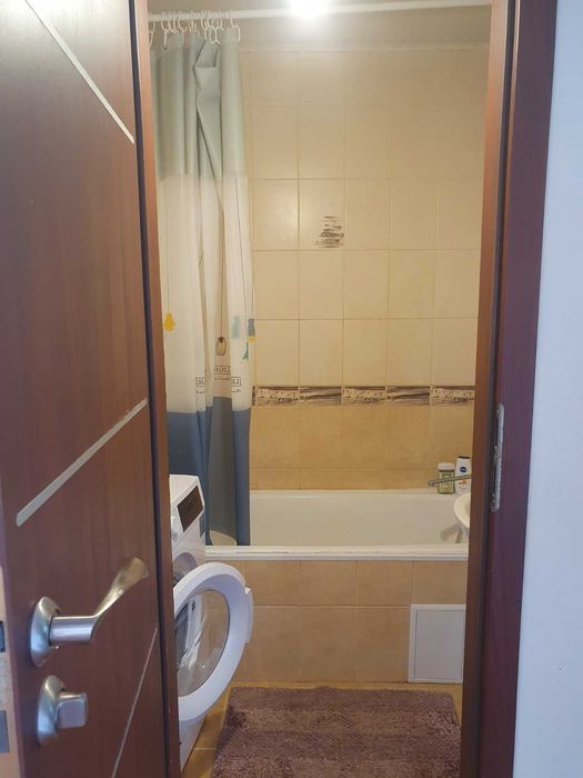 Трикімнатна квартира на Прибузькій.Будинок 2007року.