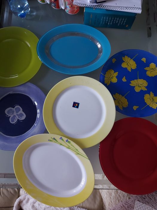 Блюда овал и круглые производитель Франция.