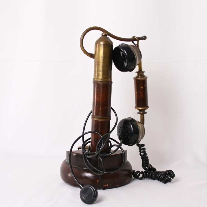 Telefone de castiçal em madeira e metal