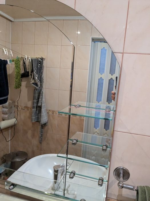 Продам зеркало в ванную комнату
